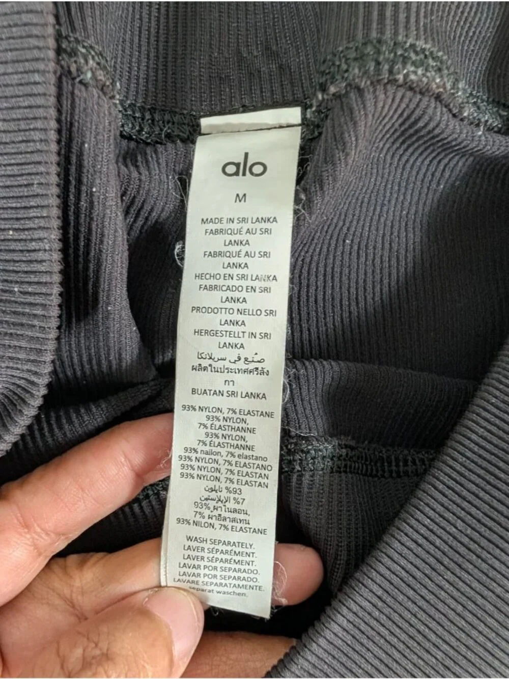 Alo yoga 5 seamless ribbed shorts in black women's size M